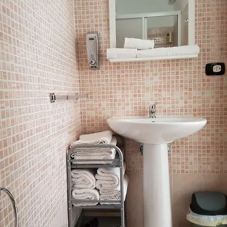 Vincent's Daire Napoli